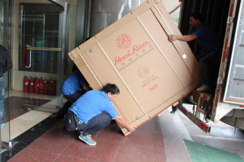 环翠钢琴贵重工艺品无忧运